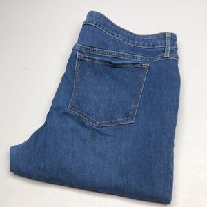 TRENDING OLD NAVY MID-RISE POWER SLIM STRAIGHT JEANS 18/34x29 ⚓️